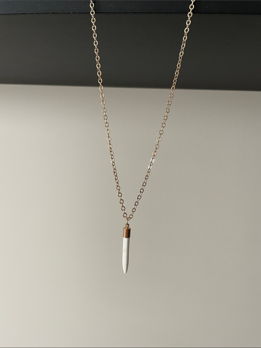 Reconstituted White howlite spike gemstone necklace